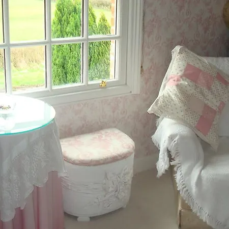 Bed & Breakfast The Homestead Hopperton